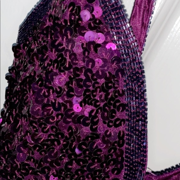 Hi My name is Samantha Joice, selling a prom dress - Picture 10 of 13